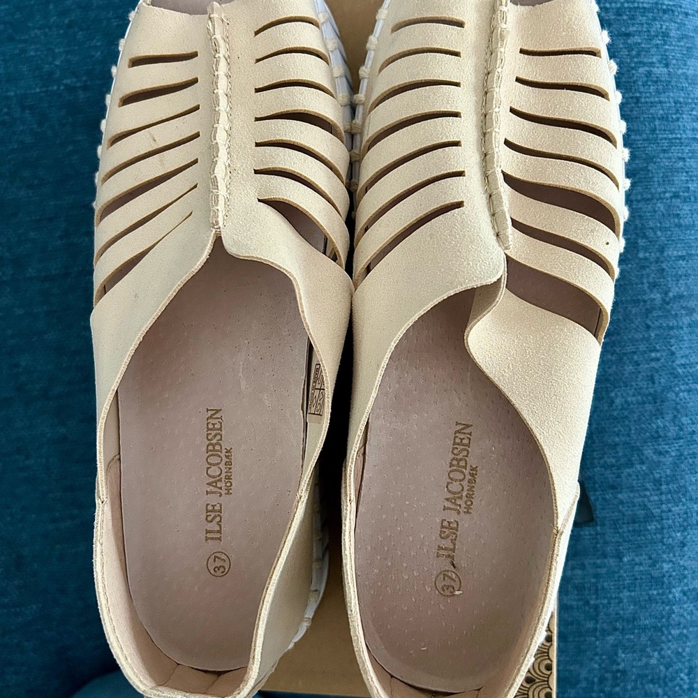 Ilse Jacobsen Cream Flats with Woven Design